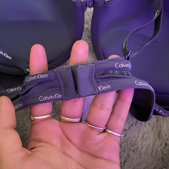 Calvin Klein push up bra size 34C - Picture 3 of 3